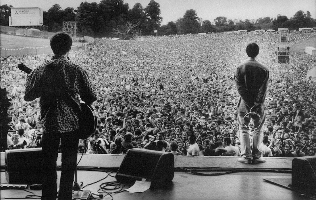 FLASH BACK: Oasis, Knebworth, 1996 - When 2.5 Million Tried to Get In